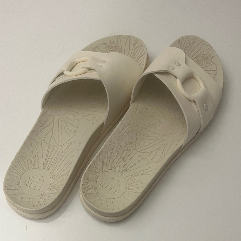 Reef Women's Off-White Slide Sandals